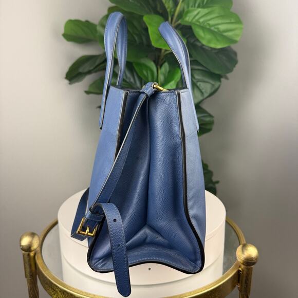 💎✨Authentic PRADA Saffiano Leather Shoulder Bag - Picture 4 of 7